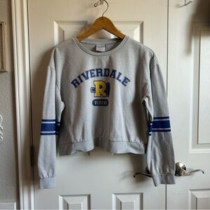 Riverdale grey cropped long sleeve Vixens sweatshirt